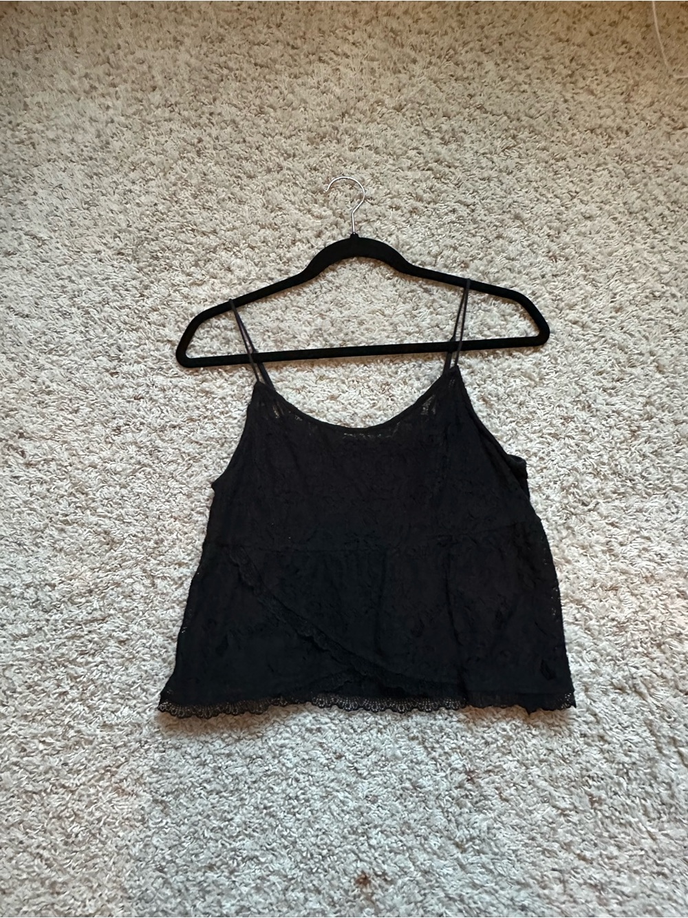 Hollister Vintage black lace cami crop top